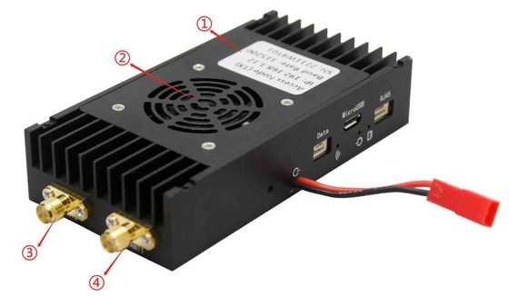 2xIPEX कनेक्टर 115200bps बाउड दर और 800MHz/1.4GHz/2.4GHz आवृत्ति के साथ यूएवी डेटा लिंक
